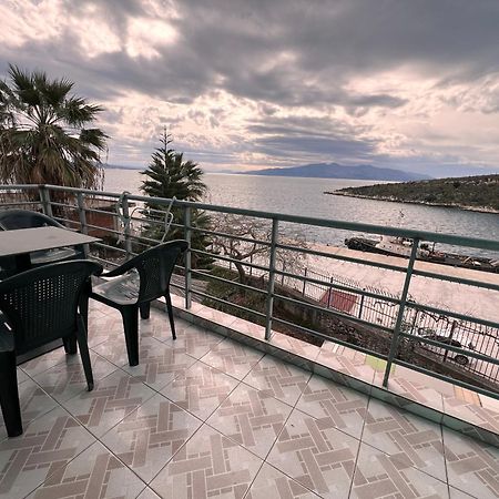 Majki Beach Apartments Sarandë Eksteriør bilde