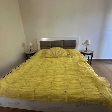 Majki Beach Apartments Sarandë Eksteriør bilde