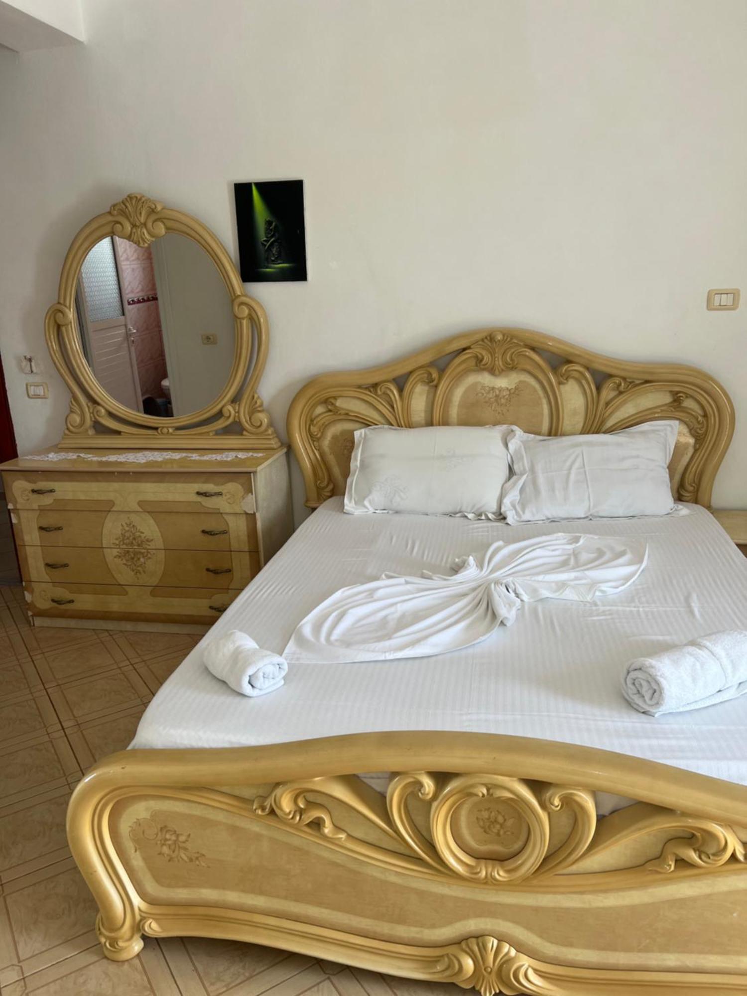 Majki Beach Apartments Sarandë Eksteriør bilde