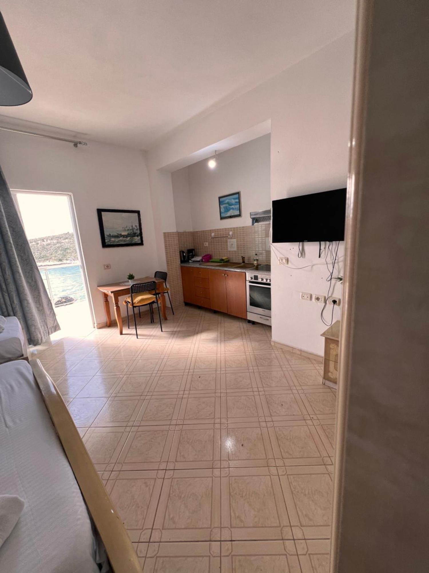 Majki Beach Apartments Sarandë Eksteriør bilde