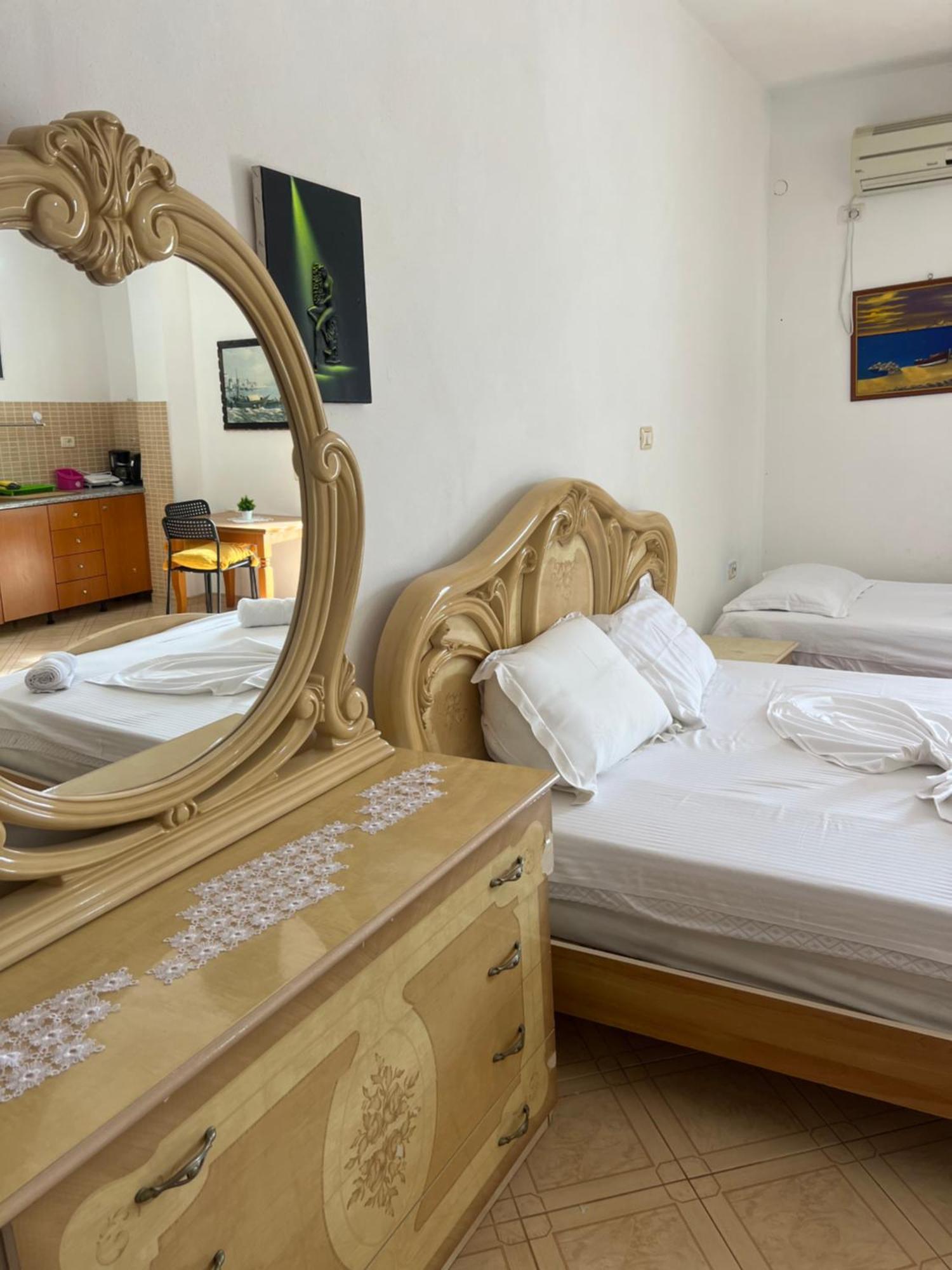 Majki Beach Apartments Sarandë Eksteriør bilde