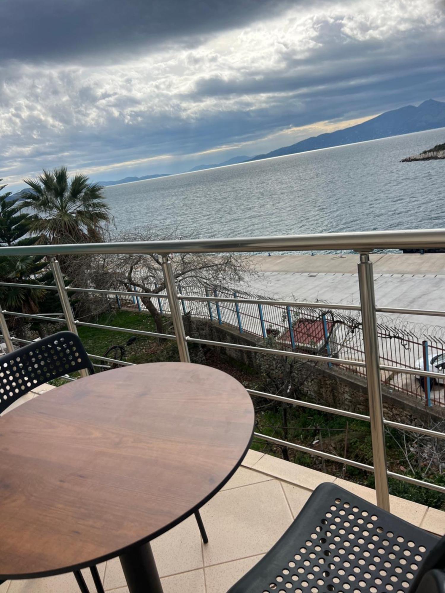 Majki Beach Apartments Sarandë Eksteriør bilde