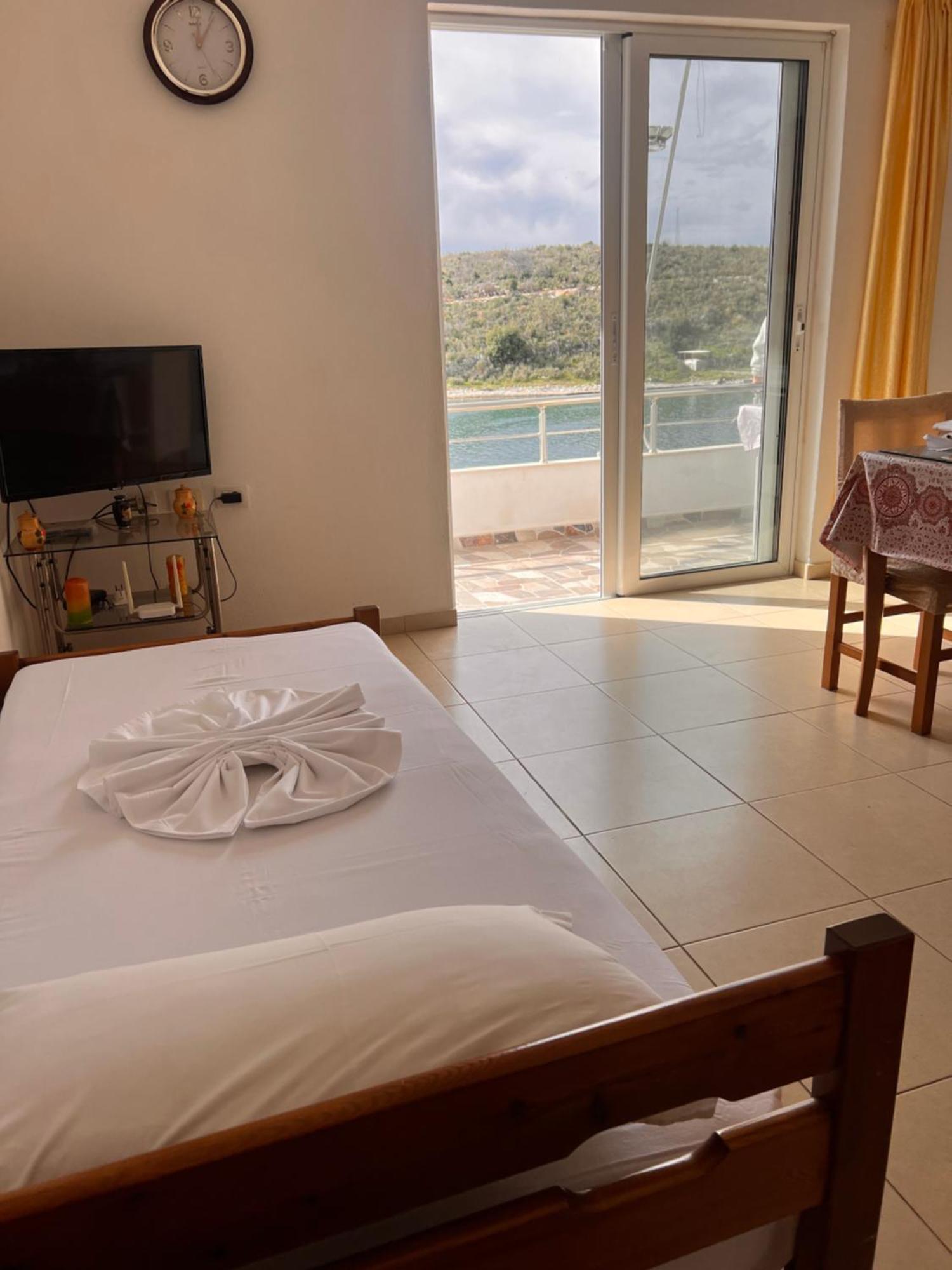 Majki Beach Apartments Sarandë Eksteriør bilde