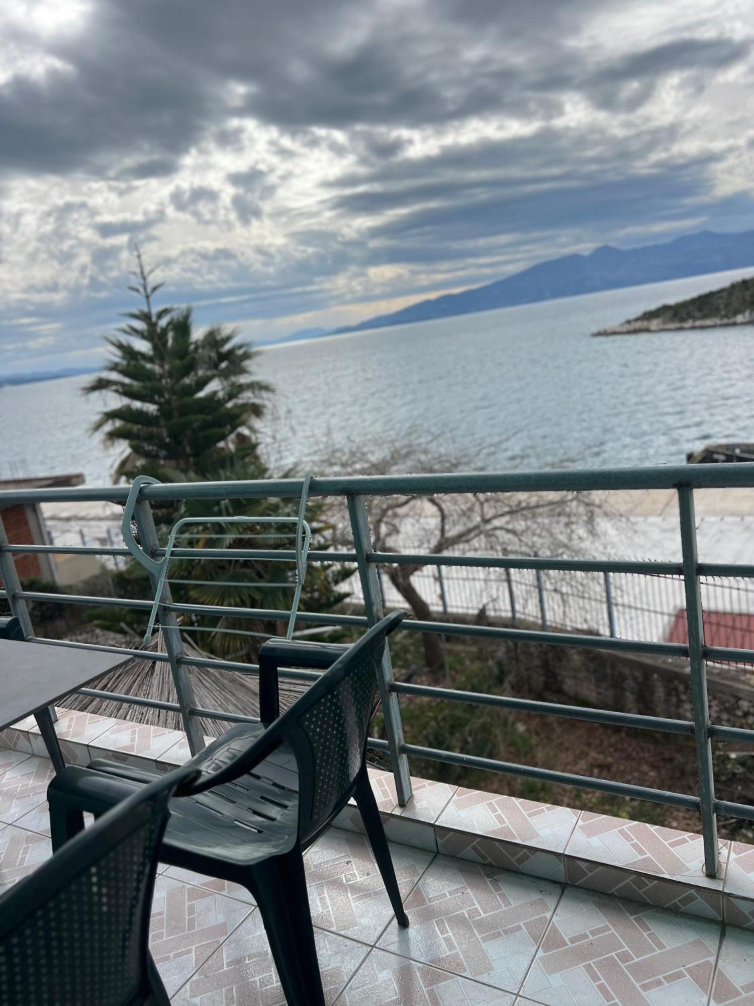 Majki Beach Apartments Sarandë Eksteriør bilde