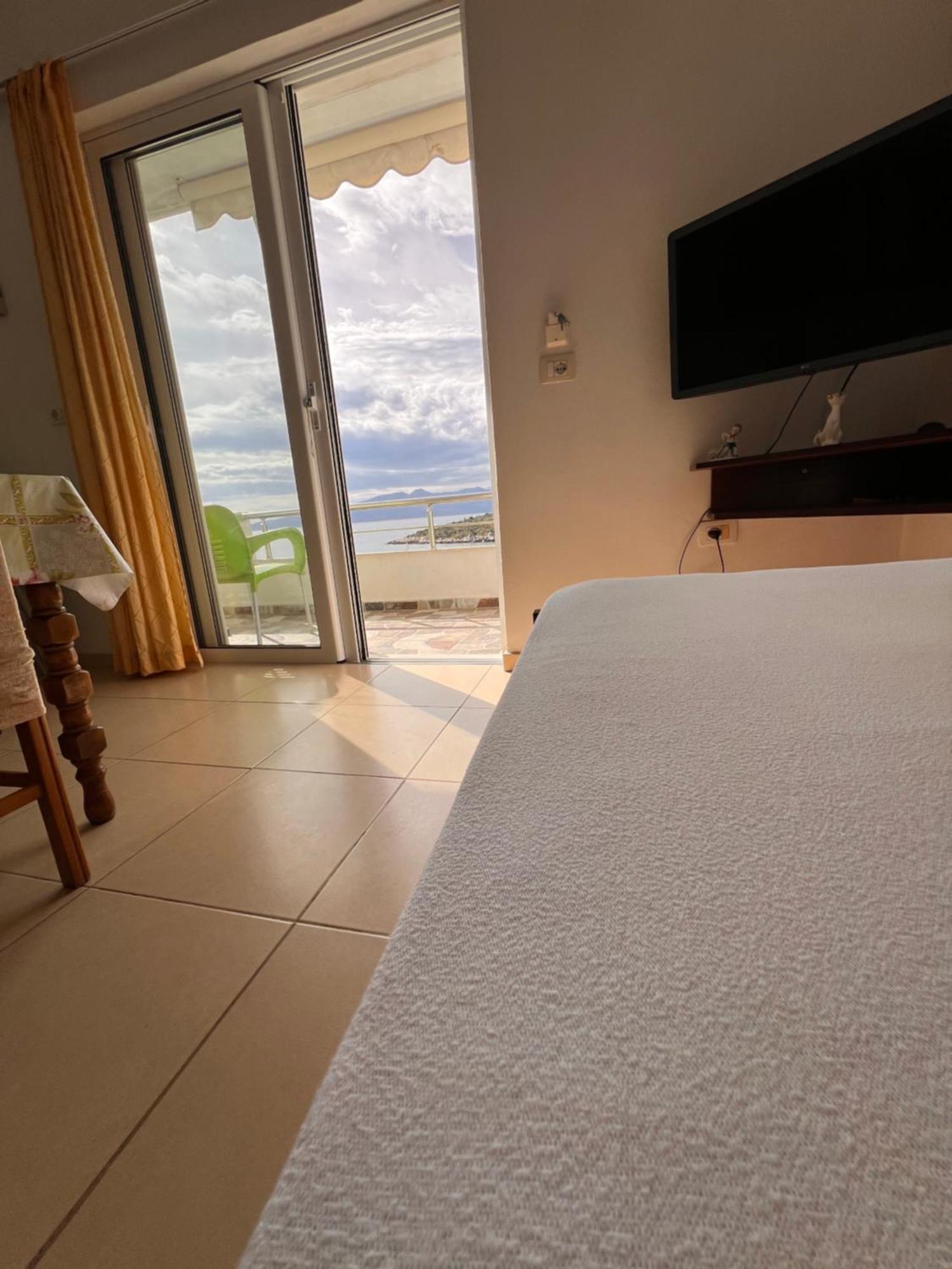 Majki Beach Apartments Sarandë Eksteriør bilde