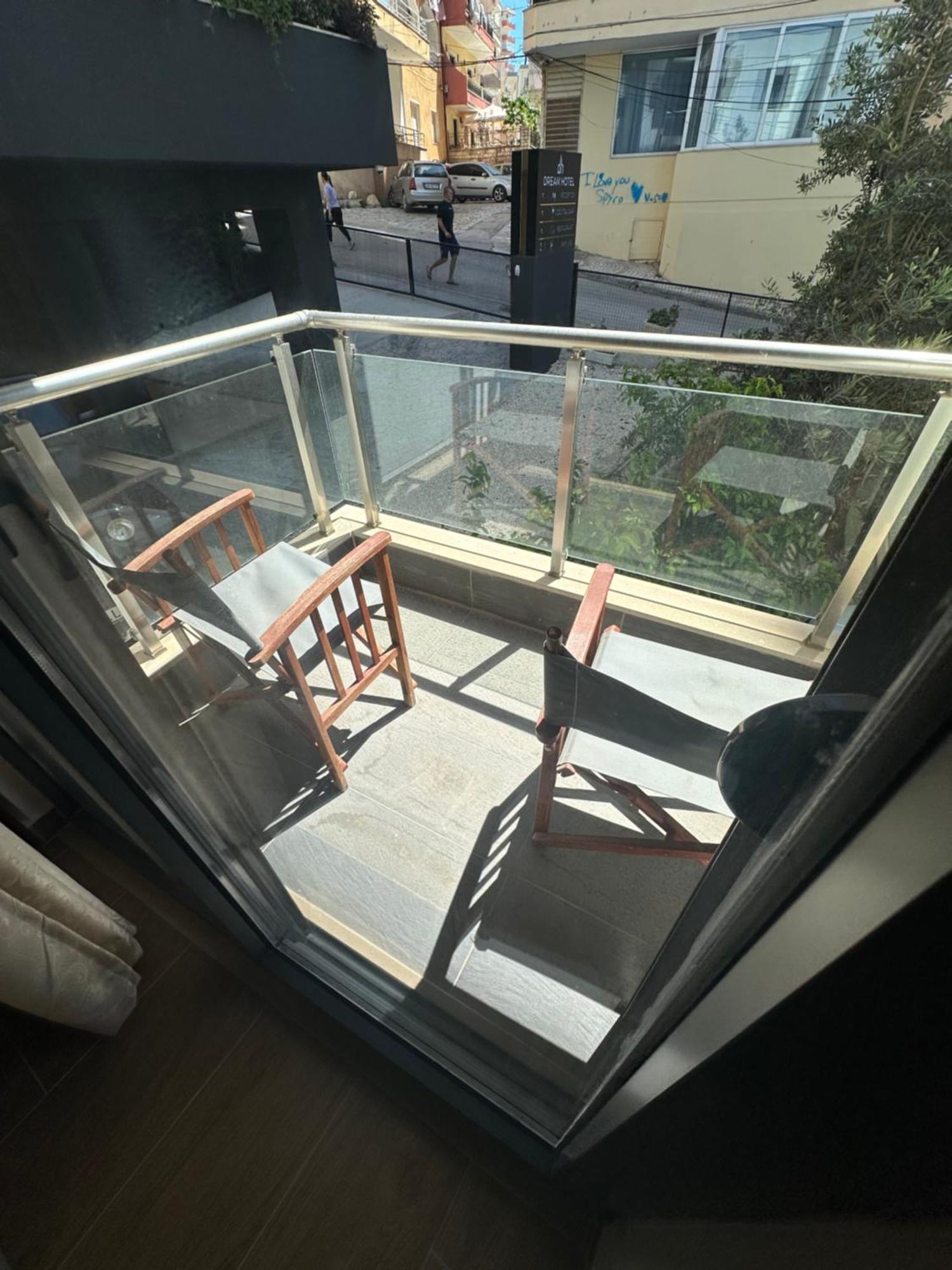 Majki Beach Apartments Sarandë Eksteriør bilde